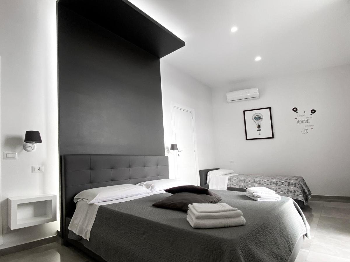 Aurora Luxury Rooms Neapel Exterior foto