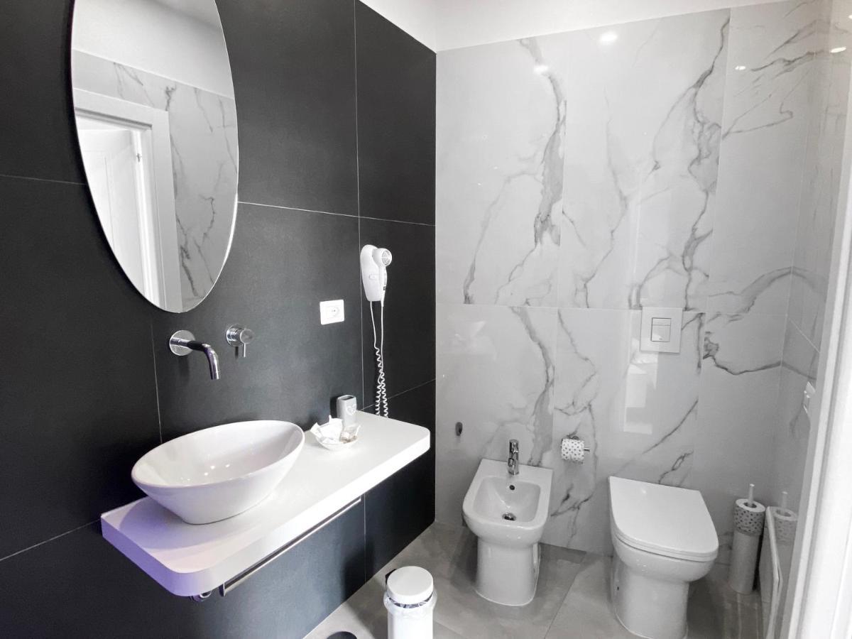 Aurora Luxury Rooms Neapel Exterior foto