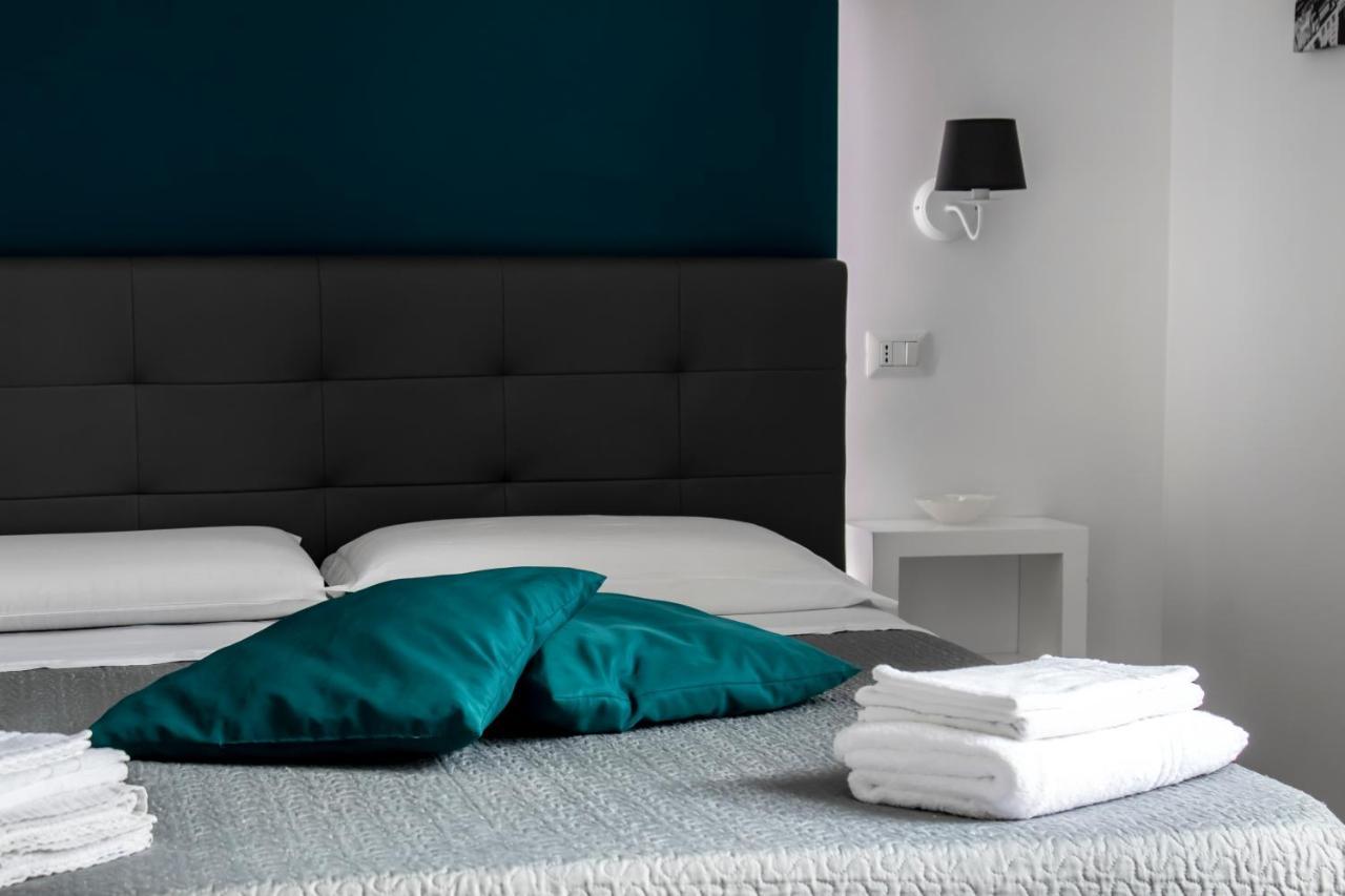 Aurora Luxury Rooms Neapel Exterior foto
