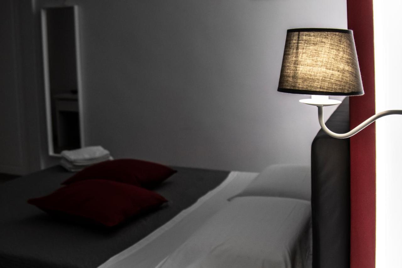 Aurora Luxury Rooms Neapel Exterior foto