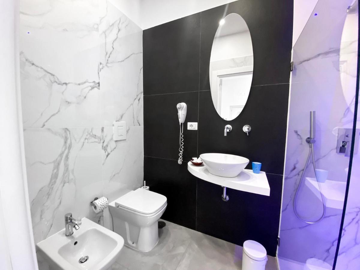 Aurora Luxury Rooms Neapel Exterior foto